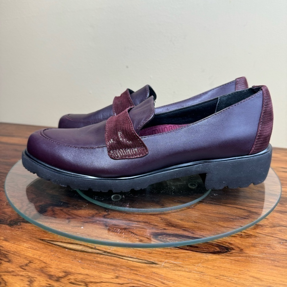 Munro Geena Loafer in Wine Leather